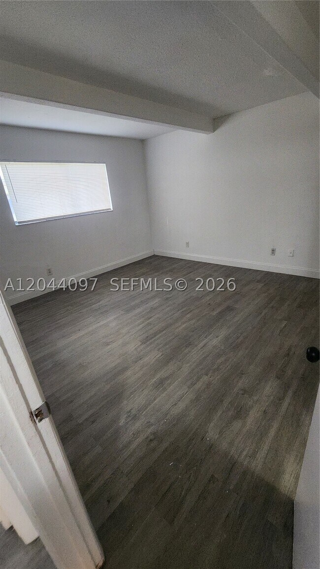 Building Photo - 1045 S Flagler Ave