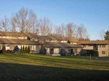 Building Photo - Lake Chalet