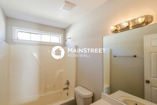 Building Photo - 3 Bedroom Pet-Friendly Home in PELHAM, AL with Main Street Renewal