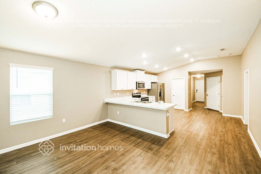 Building Photo - 2344 Oak Stream Dr