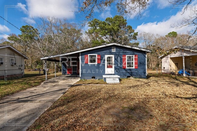 Building Photo - Newly Remodeled 3 Bd / 1 Ba in Moss Point