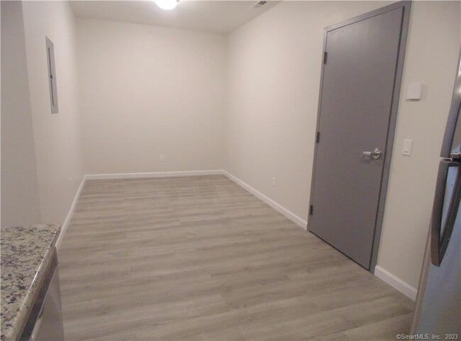 Building Photo - 2838 Fairfield Ave