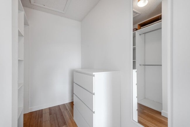 Building Photo - 629 Sea Pine Way