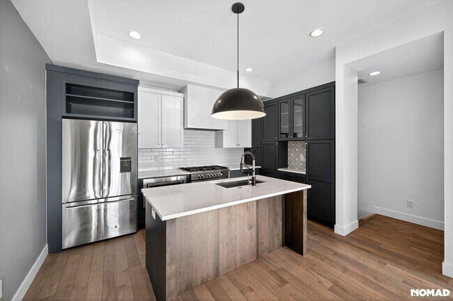 Building Photo - 1 month FREE rent RINO/3-Bed, 3.5-Bath townhouse