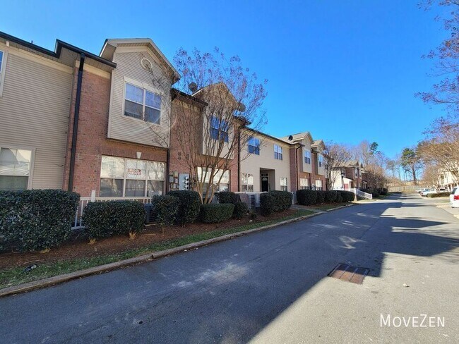 Building Photo - 6525 Quarterbridge Ln