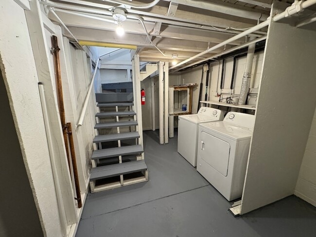 Building Photo - 1111 Lincoln St