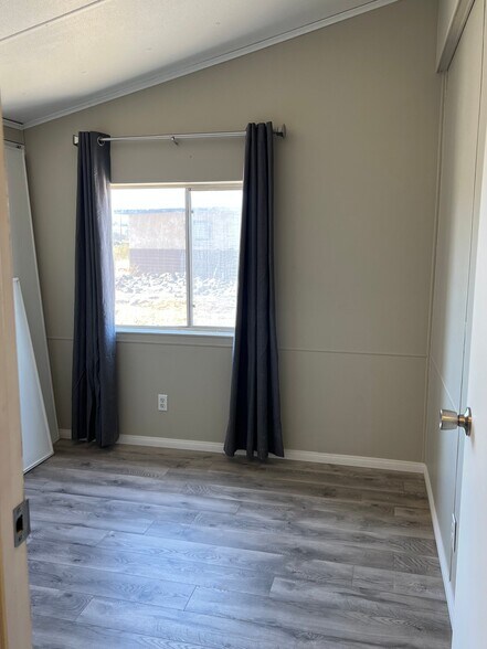 Building Photo - 4902 Ranchero Ln