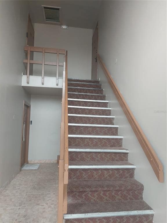 Building Photo - 5885 Dahlia Dr