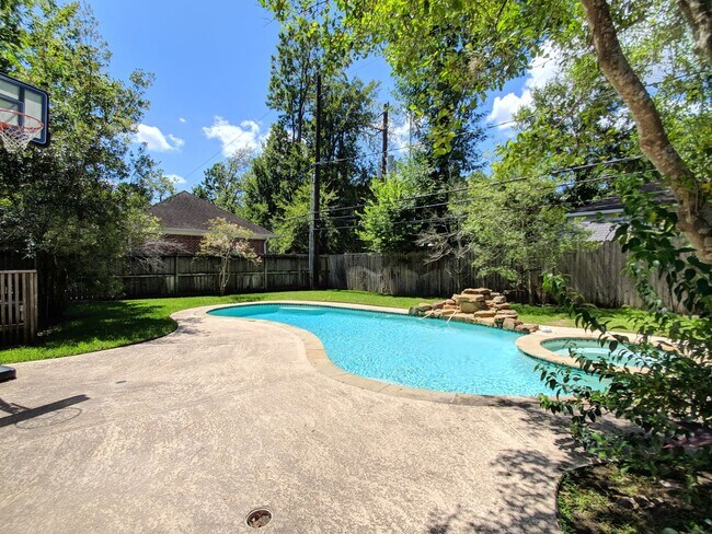 Building Photo - 139 Haversham Dr