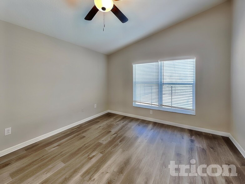 Building Photo - 24307 Satinwood Ct