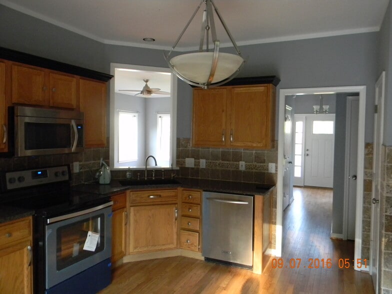 Kitchen - 9508 Dabney Court