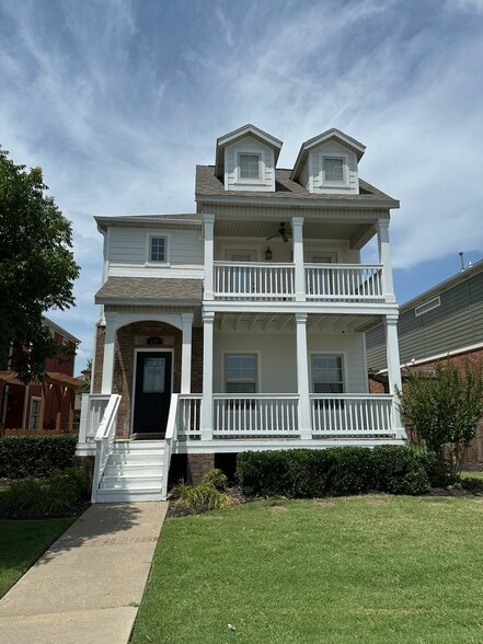 Primary Photo - 571 N Rupple Rd