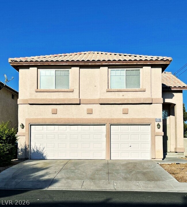 Building Photo - 3496 Meridale Dr