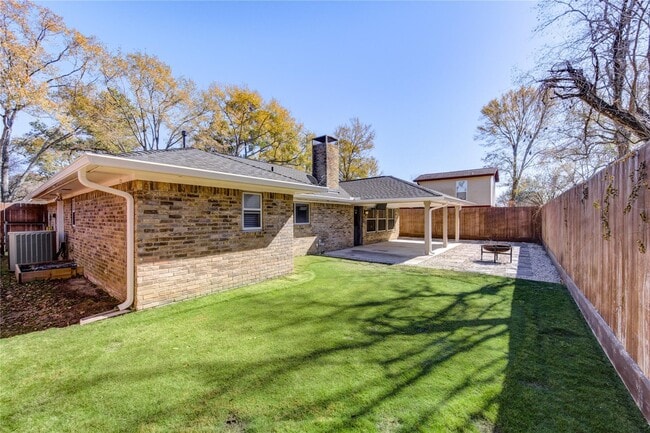 Building Photo - 29115 Raestone St