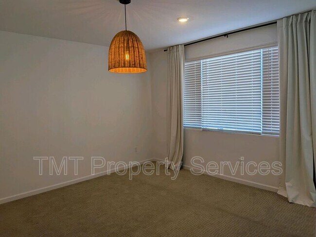 Building Photo - 8809 Boes Wy