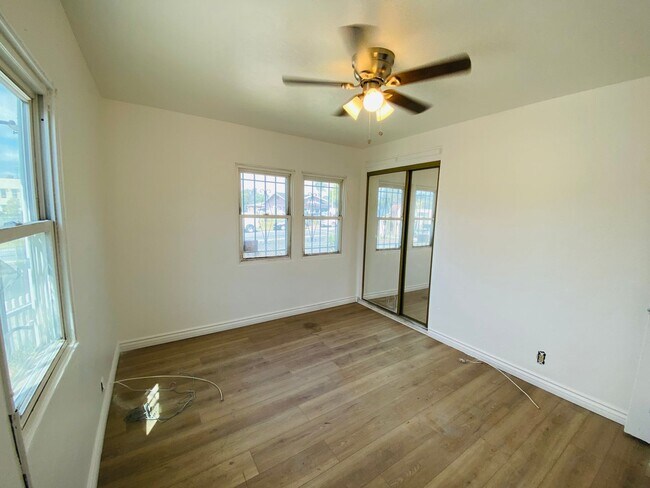 Building Photo - 2 Bedroom Home in San Diego