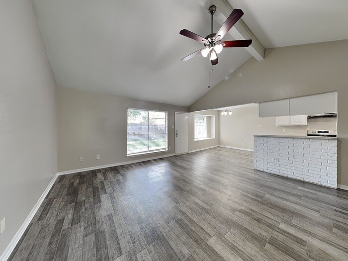 Building Photo - 2307 Romayor Ct