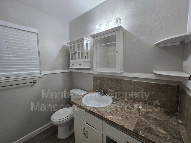 Building Photo - 4708 Red River St