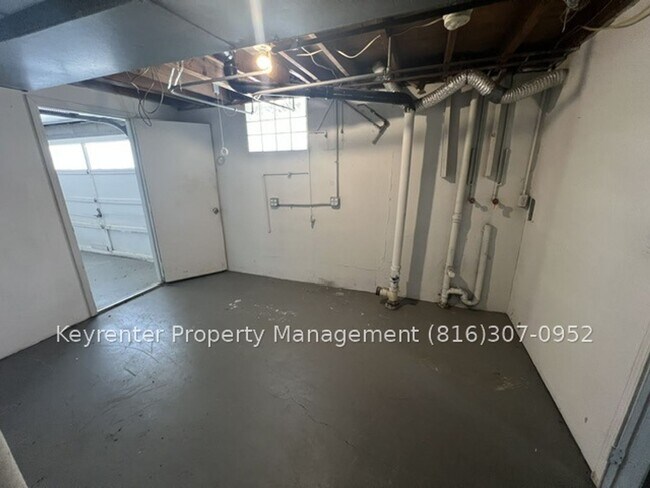 Building Photo - 187 Lee Dr