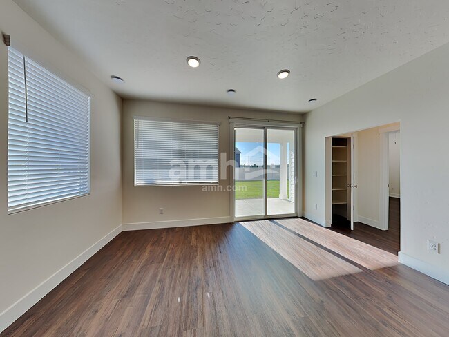 Building Photo - 9377 W Dove Creek St