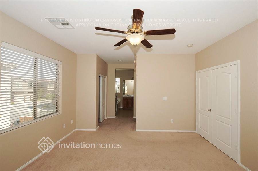 Building Photo - 687 Calamus Palm Pl