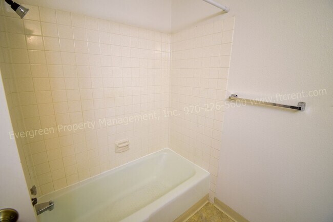 Building Photo - 1201 Pomona St