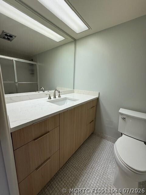 Building Photo - 2800 N Palm Aire Dr