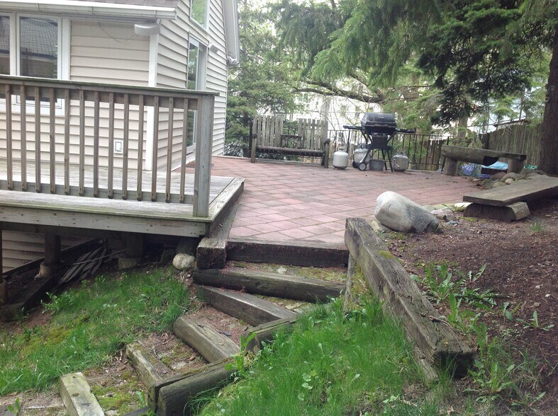 Building Photo - 1920 N Water St