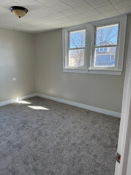 Building Photo - 5439 Baldwin St