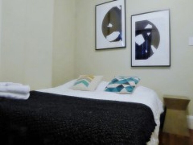 Building Photo - North End - 2 bedroom apartment - 9/1