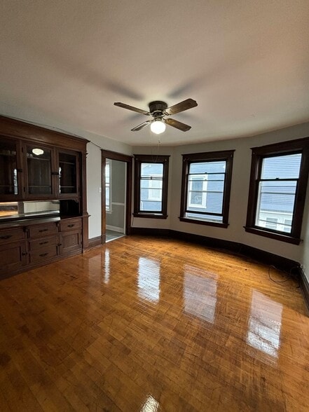 Living room - 2926 N Cramer St
