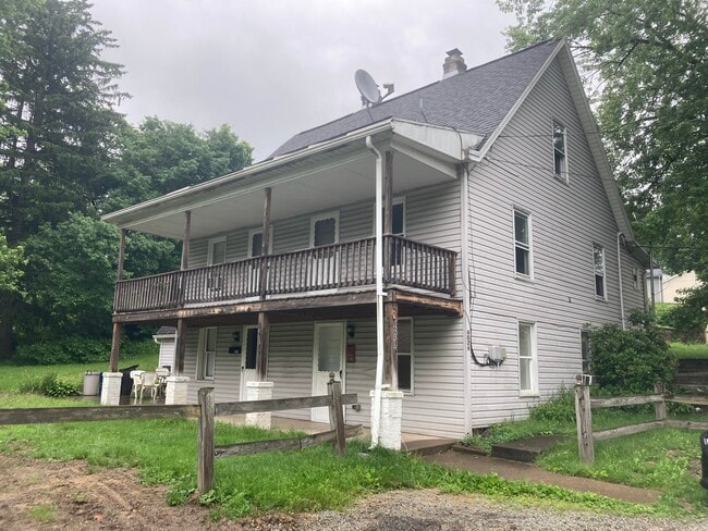 Building Photo - 6028 Penn St