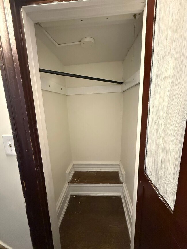 Building Photo - 49 W Commerce St