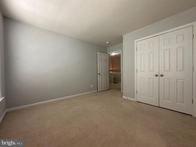 Building Photo - 45760 Smoketree Terrace