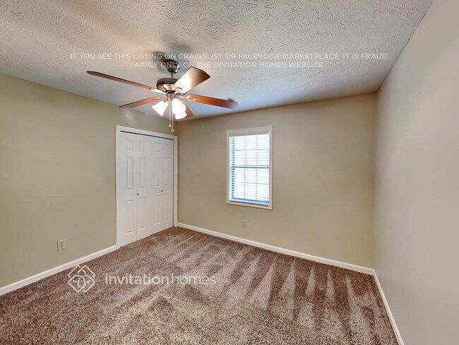 Building Photo - 1800 Silver Leaf Ct SW