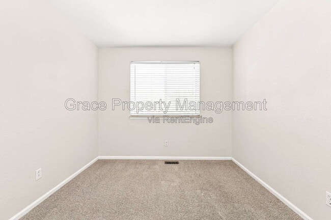 Building Photo - 2230 Andrew Dr