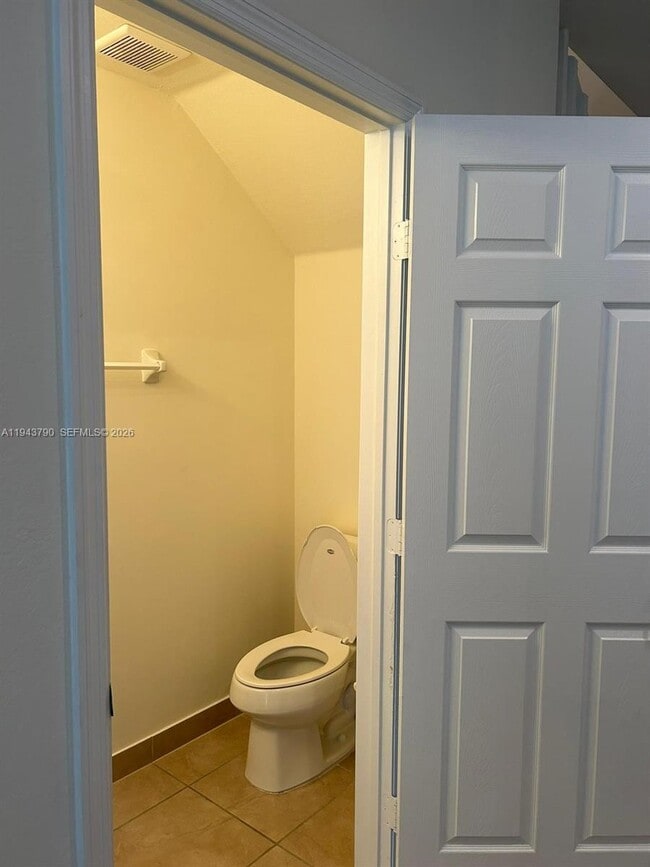 Building Photo - 9332 W 33rd Ln