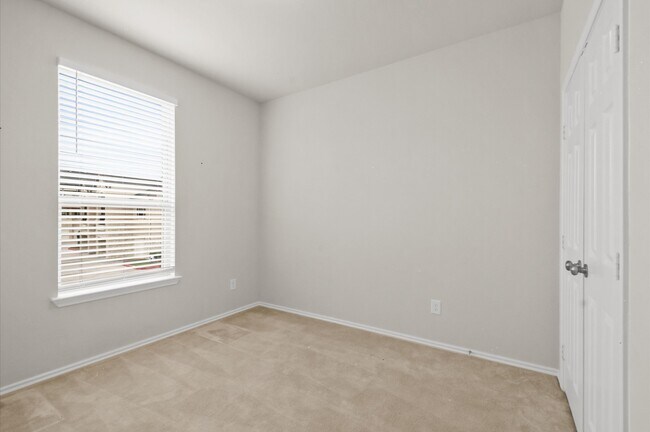 Building Photo - 10309 Harmon Smith Dr.