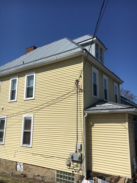 Building Photo - 48 depot st