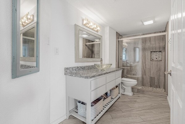 Building Photo - 15002 Windward Dr