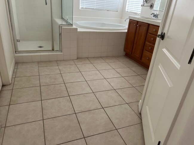 Building Photo - Rio Bravo Home Coming Soon!