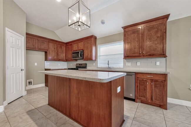 Building Photo - 20126 Black Canyon Dr