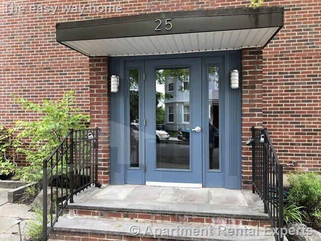 Building Photo - 25 Linden Ave