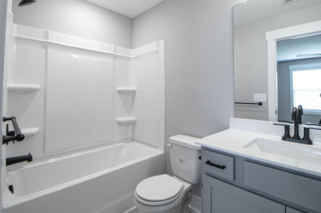 Building Photo - 1606 Jonathan Wade Cir