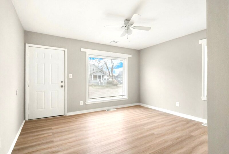 Primary Photo - 8499 Meadow Ave