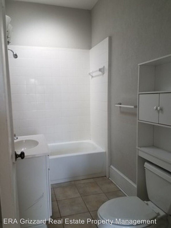 Building Photo - 1 br, 1 bath House - 128 E Magnolia Ave #4