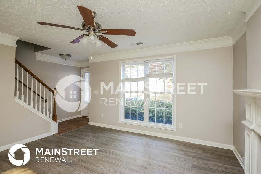 Building Photo - 4035 Riverside Pkwy