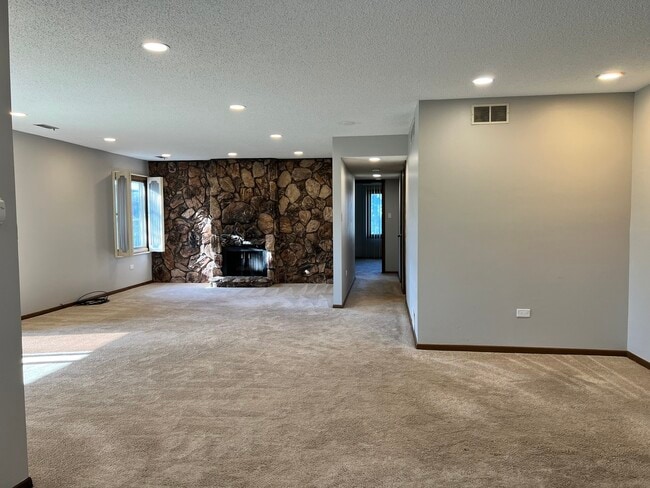 Building Photo - 15514 Orlan Brook Dr