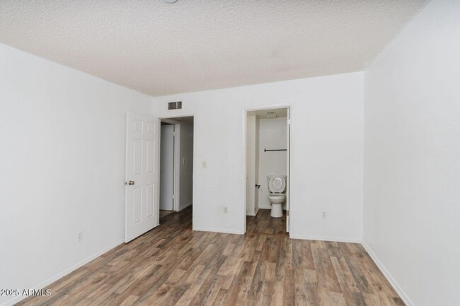 Building Photo - 2690 N 43rd Ave