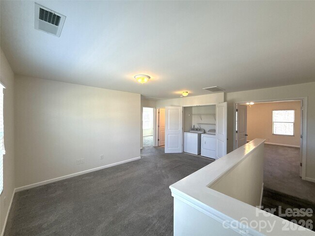 Building Photo - 354 Cornielle Ln